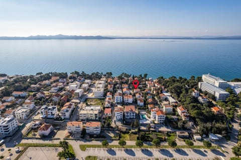 Neighbourhood, Natural landscape, City view, Location