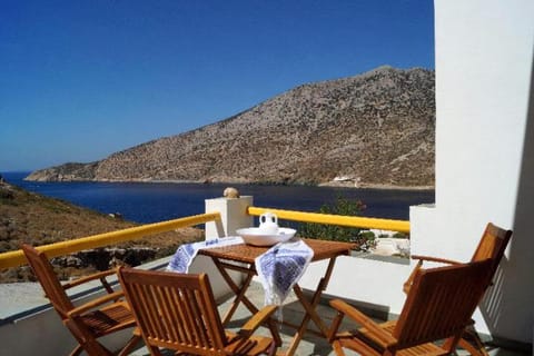 Property building, Balcony/Terrace, Sea view