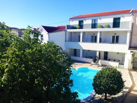 Stars Palace - apartments and rooms Bed and Breakfast in Tisno