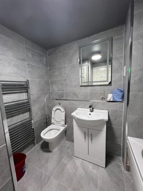 2 Bed Apartment Chinatown Apartment in Newcastle upon Tyne