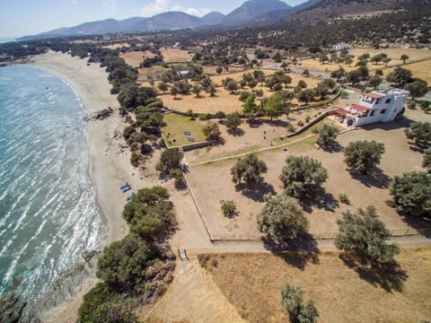 Nearby landmark, Bird's eye view