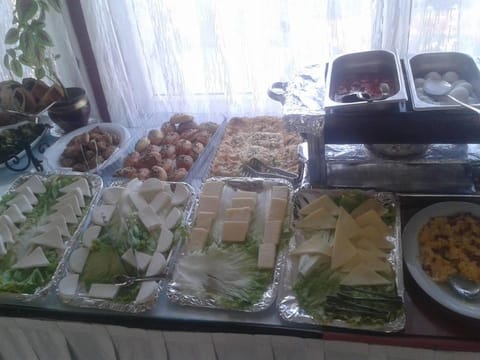 Food and drinks, Food, Buffet breakfast