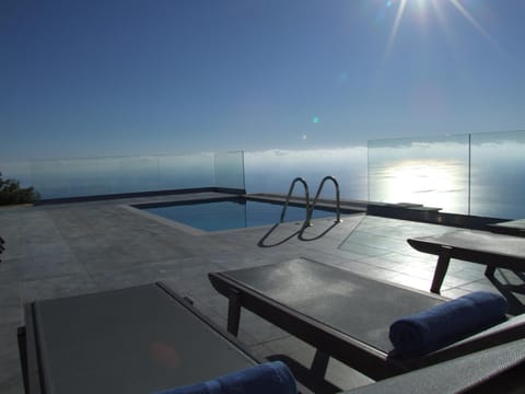 City view, Garden view, Mountain view, Pool view, Sea view, Street view, Swimming pool