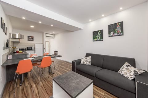 Kitchen or kitchenette, Living room, Dining area