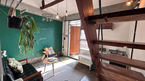 Living room, Photo of the whole room, Seating area