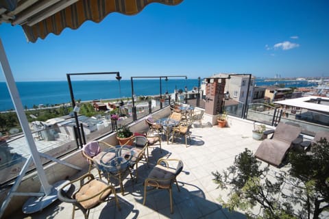 Restaurant/places to eat, Balcony/Terrace, Sea view