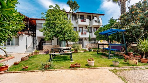 Property building, Garden