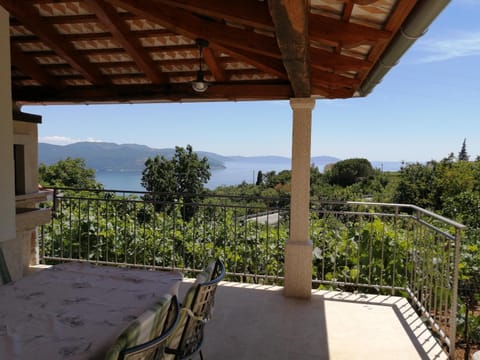 BBQ facilities, Garden, View (from property/room), Garden view, Sea view