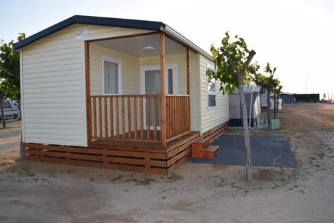 Property building, Day
