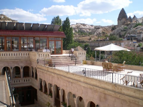 Balcony/Terrace, Mountain view