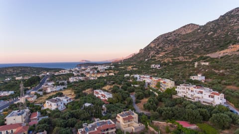 Bella Vista renovated Apartment in Lasithi