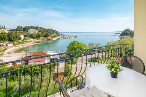 Natural landscape, View (from property/room), Beach, City view, Sea view
