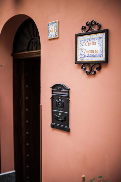 Facade/entrance, Property logo or sign