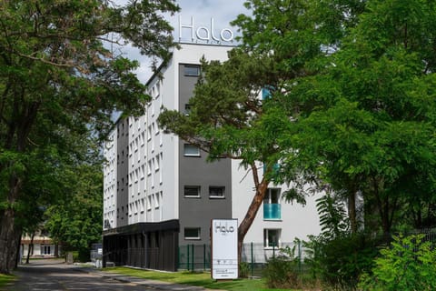 Property building, Off site, Natural landscape, Location