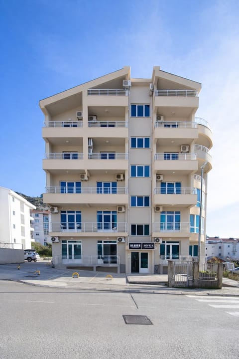 Property building, Parking