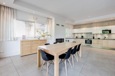 Le Kube - Appartements de Prestige au centre d'Annecy House in Annecy