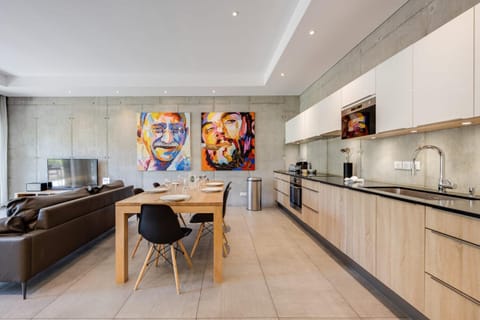 Le Kube - Appartements de Prestige au centre d'Annecy House in Annecy