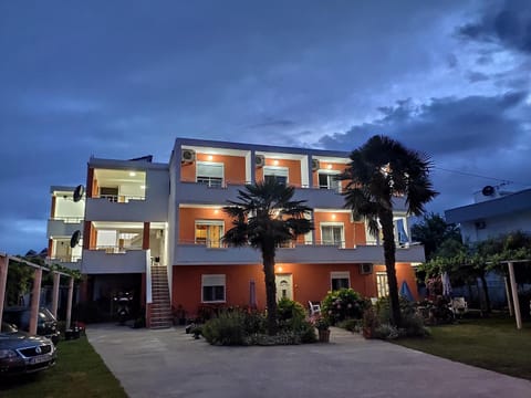 Property building, Garden