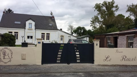 Property building, Decorative detail