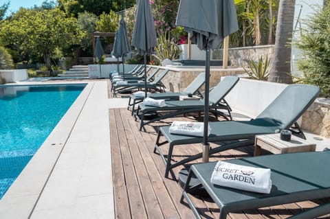 Apartments Secret Garden Apartment in Ulcinj