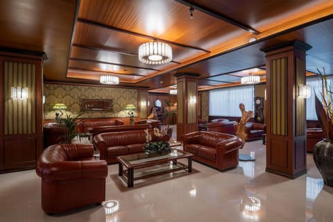 TV and multimedia, Living room, Lobby or reception, Seating area