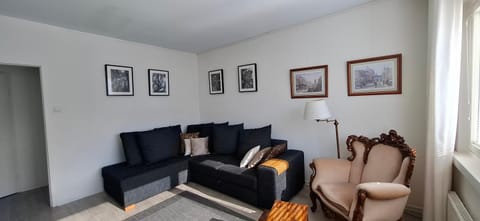 City Apartment Sairaalakatu, lämmin sähköistetty autotalli sisältyy hintaan Apartment in Finland