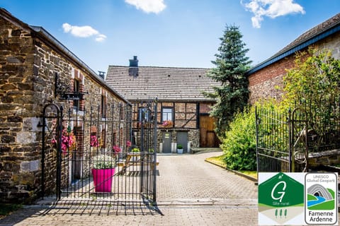 La Retirée House in Wallonia, Belgium