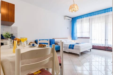 Apartments Silvi Apartment in Podstrana