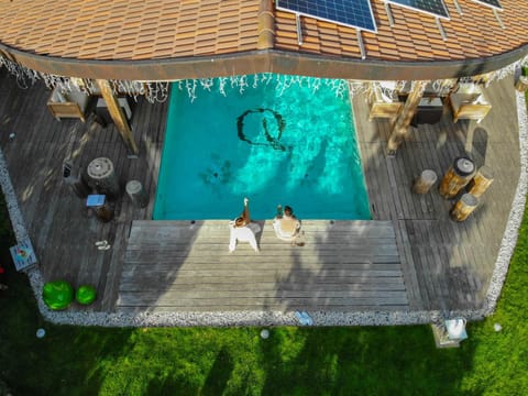 Garden, Swimming pool