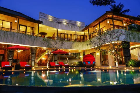 Property building, Night, Swimming pool, Swimming pool