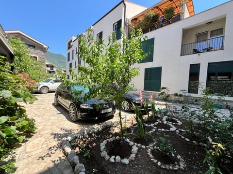 Apartments Nirgilija Apartment in Kotor Municipality