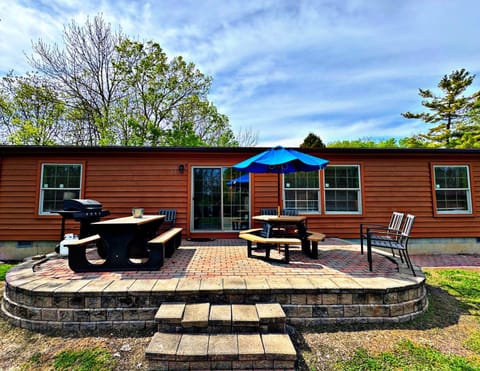 Island Club #77 House in South Bass Island