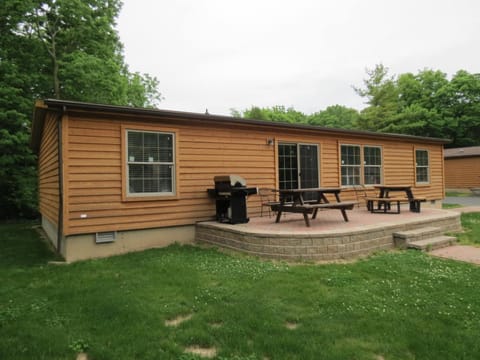 Island Club #77 House in South Bass Island