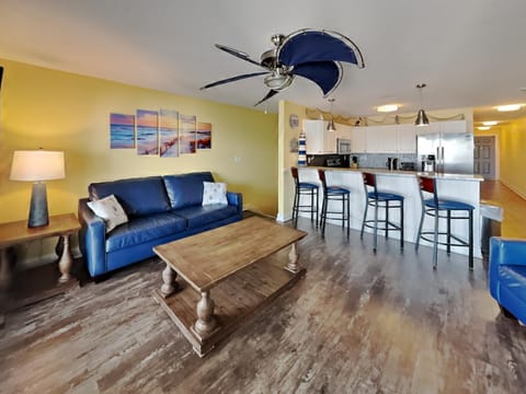 Put-in-Bay Waterfront Condo #104 House in South Bass Island