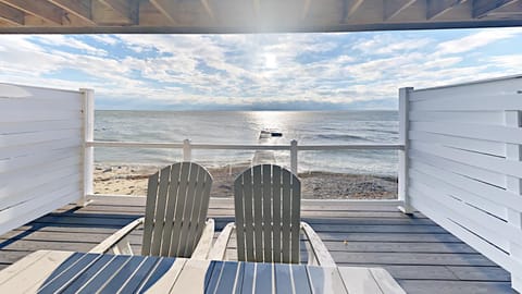 Put-in-Bay Waterfront Condo #105 House in South Bass Island