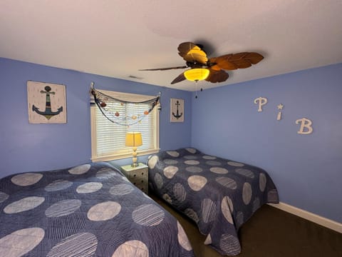 Put-in-Bay Waterfront Condo #209 House in South Bass Island