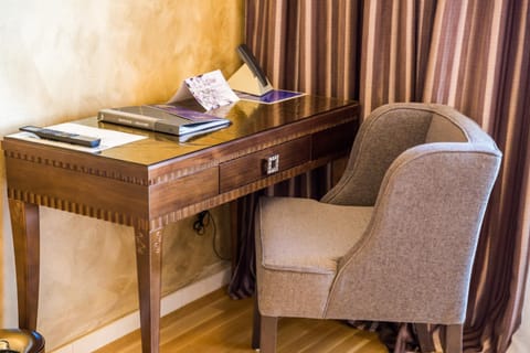 Bedroom, Area and facilities