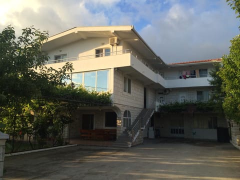 Property building, Facade/entrance, On site