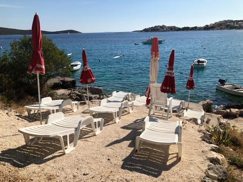 Holiday Home - Apartment Carmen House in Šibenik-Knin County, Croatia