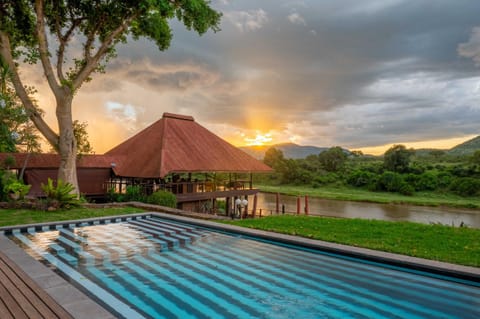 Property building, Swimming pool