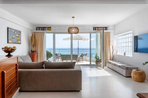Sea view, Location