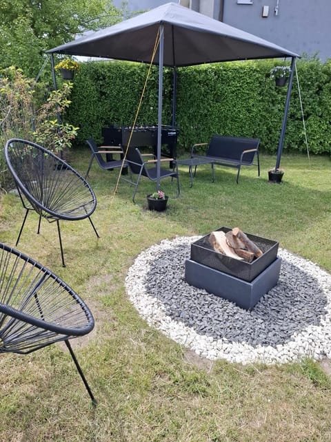 Spring, BBQ facilities, Garden, Garden view, sunbed