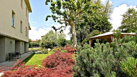 Other, Garden view