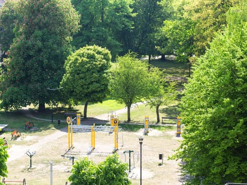 Activities, City view, Landmark view, Sports, Quiet street view