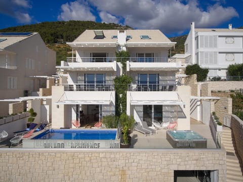 Property building, Bird's eye view