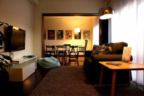 TV and multimedia, Living room, Seating area