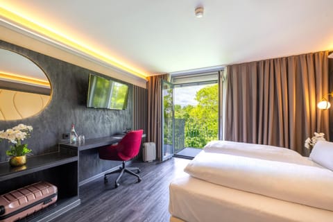 TV and multimedia, View (from property/room), Photo of the whole room