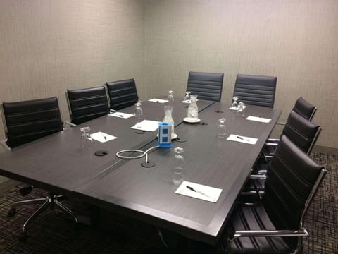 Meeting/conference room