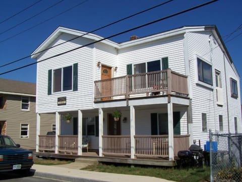 Property building, Day