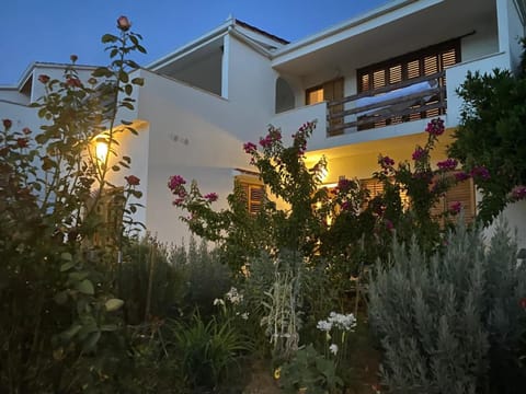 Six bedroom Holiday home Matea House in Dubrovnik-Neretva County